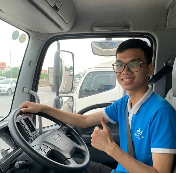Tuyển Tài xế lái xe tải Bằng B2 – Giao Hàng Chăn Ga Gối Nệm